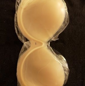 Victoria's secret invisible shaping uplift bra